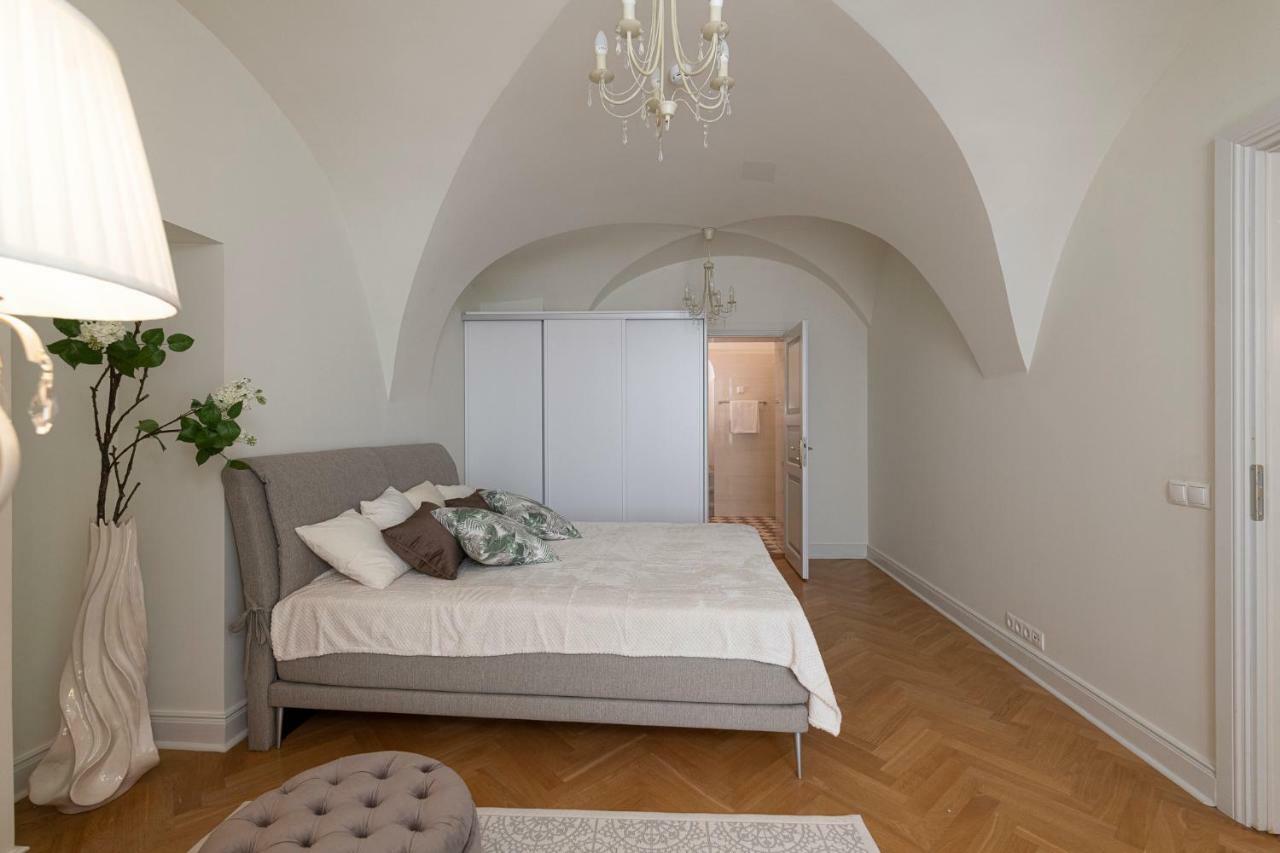 Tallinn Housing 2 Bdr 2 Bathroom With Sauna At Carl Engel Luxury House المظهر الخارجي الصورة