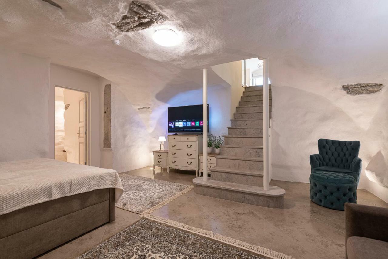 Tallinn Housing 2 Bdr 2 Bathroom With Sauna At Carl Engel Luxury House المظهر الخارجي الصورة