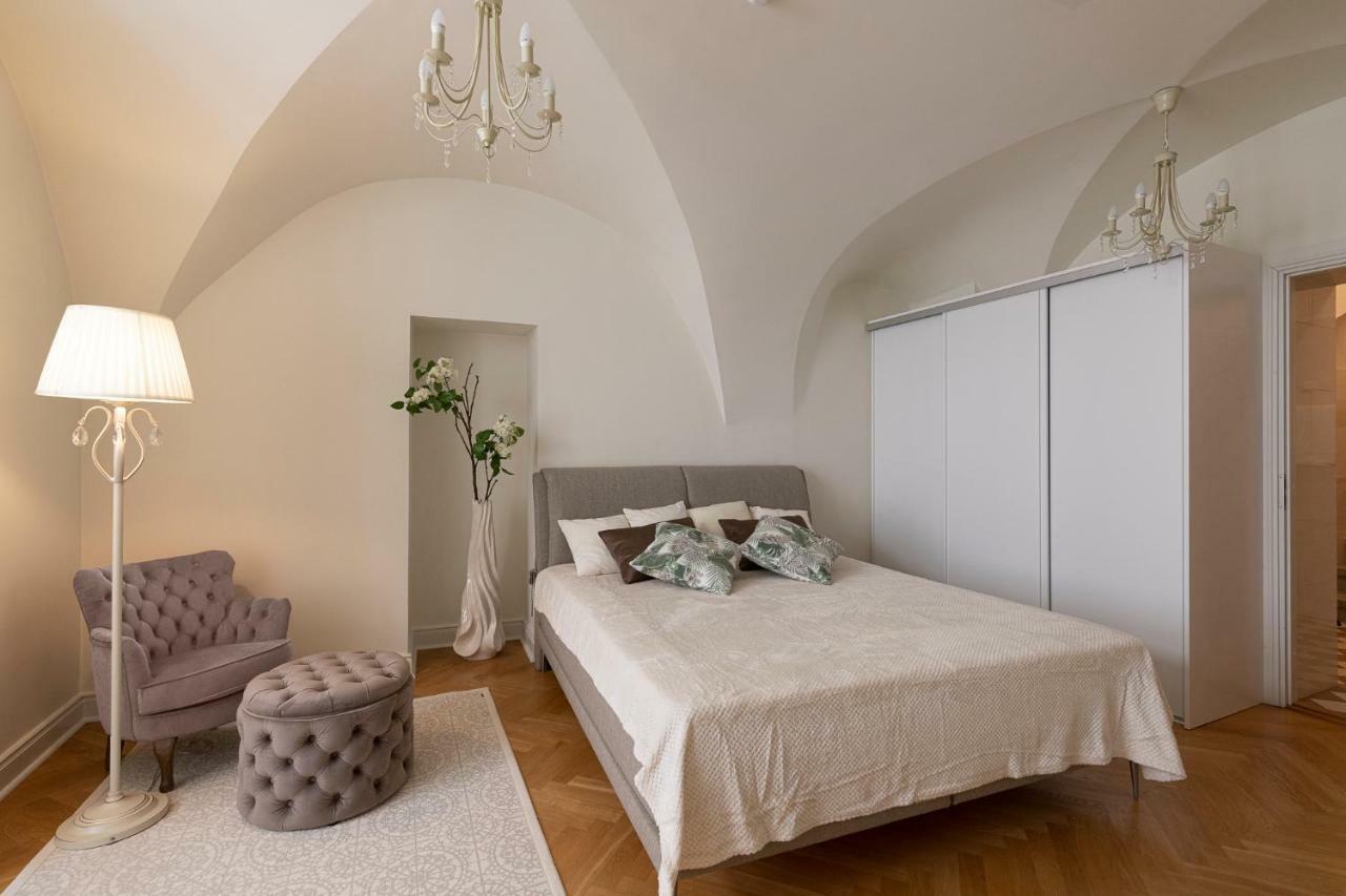 Tallinn Housing 2 Bdr 2 Bathroom With Sauna At Carl Engel Luxury House المظهر الخارجي الصورة